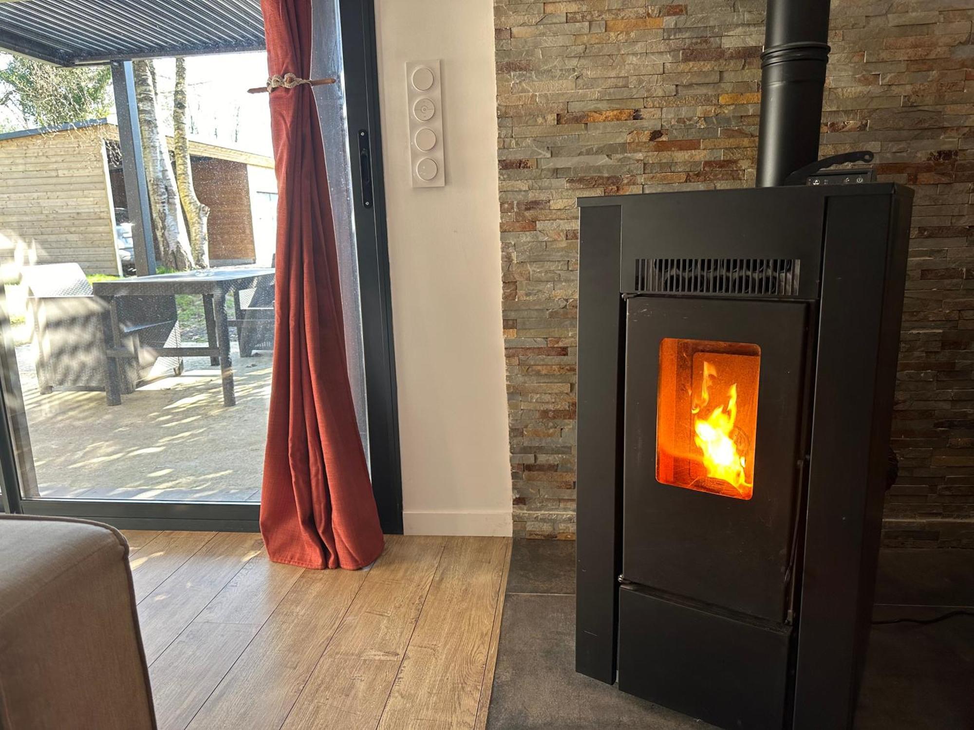 La Ptite Maison Proche Rouen La Vaupalière Eksteriør bilde